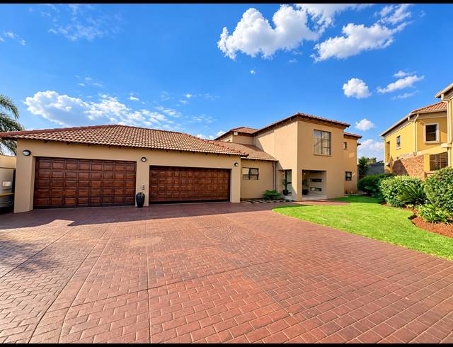 4 BEDROOM FREESTANDING FOR SALE IN SUNAIR PARK